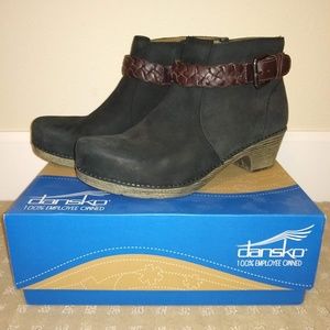 Dansko Womens Michelle Milled Black Nubuck 41 10.5